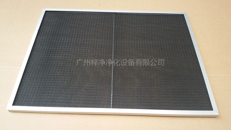 尼龙网初效草莓成视频人APP下载特点骨架采用直径为6mm的铁丝焊接处理,目的防止草莓成视频人APP下载特点变形。