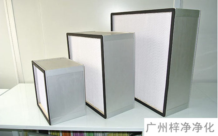 F-S有隔板中效空气草莓成视频人APP下载特点主要用于制药、电子、食品厂房中洁净/空调/通风系统的中级过滤。